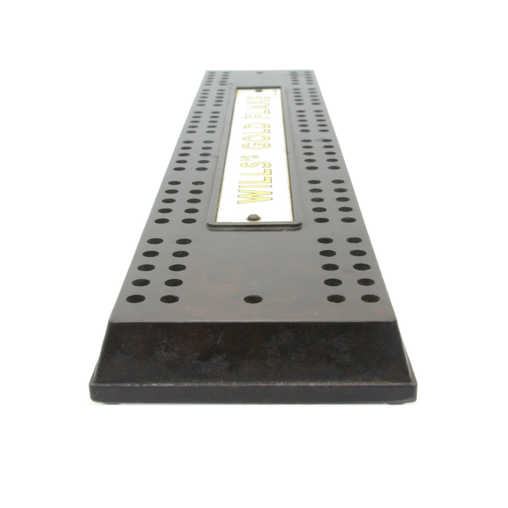 Antique Wills's Gold Flake cribbage board
