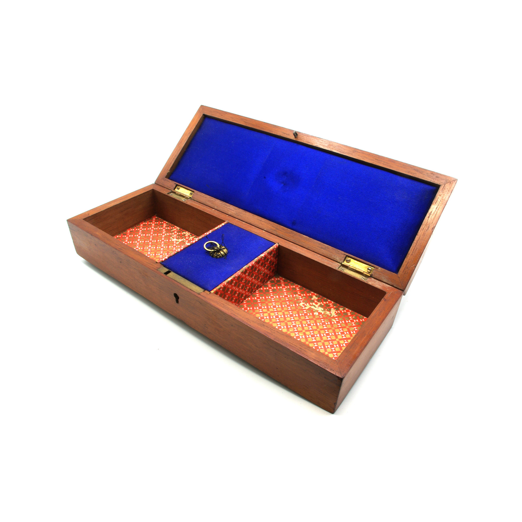 Inlaid Antique Cribbage Box