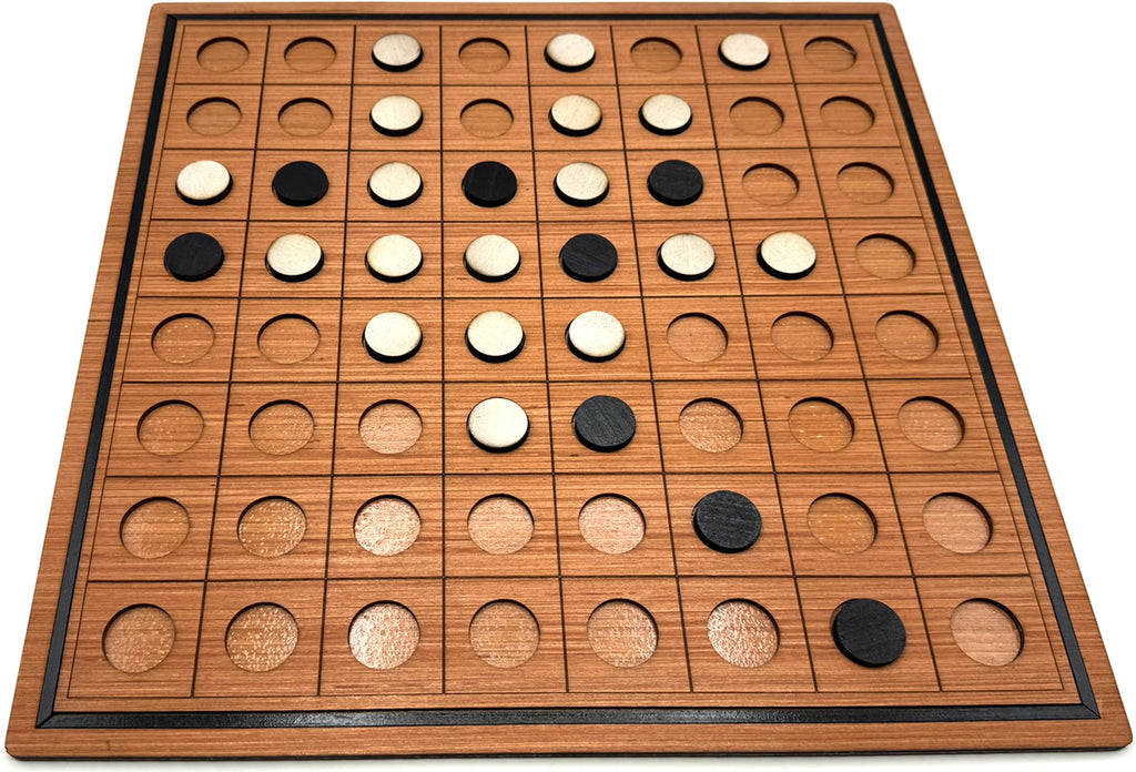 40cm Wooden Reversi Game with playing pieces