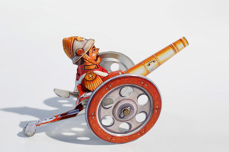 Tin Cannon tin toy