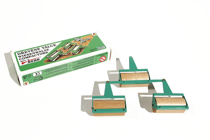 Meadow Roller tin toy with packaging