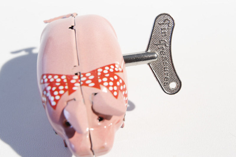 Polly the Pig Tin Toy with wind up key 