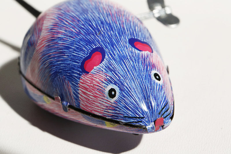 Purple mouse tin toy with wind up key
