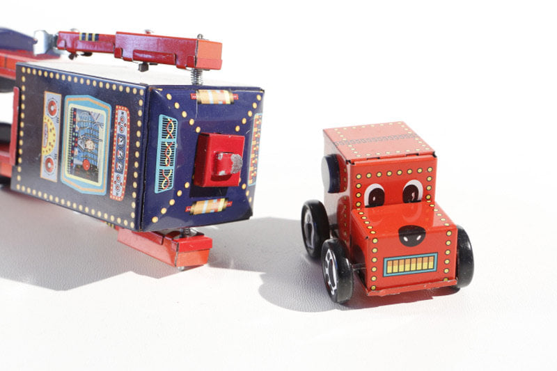 Search and rescue rover tin toy with detachable head 