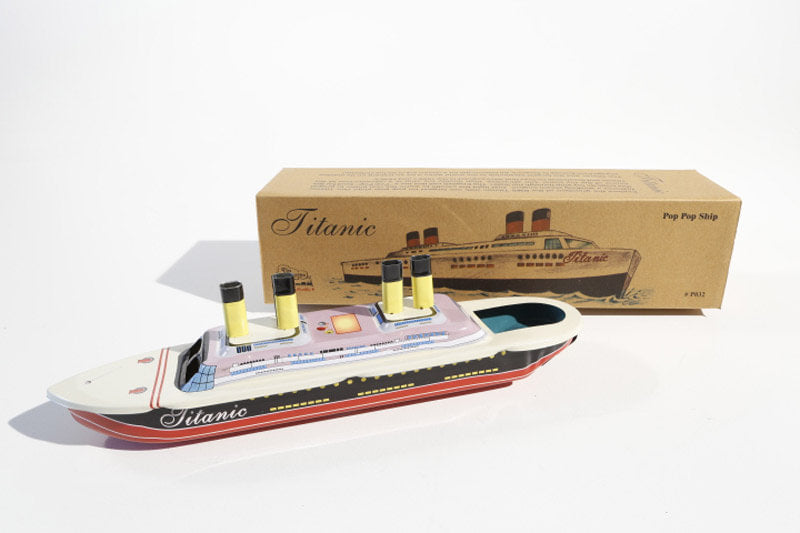 Titanic Pop Pop candle Boat tin toy with packaging