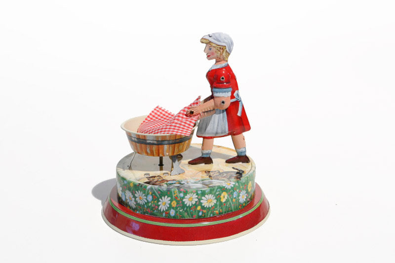 Washer Woman tin toy